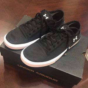 underarmour black shoes